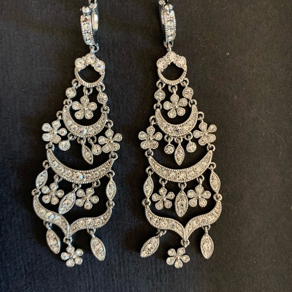 Silver beaded dangle earrings NWOT - Picture 2 of 3